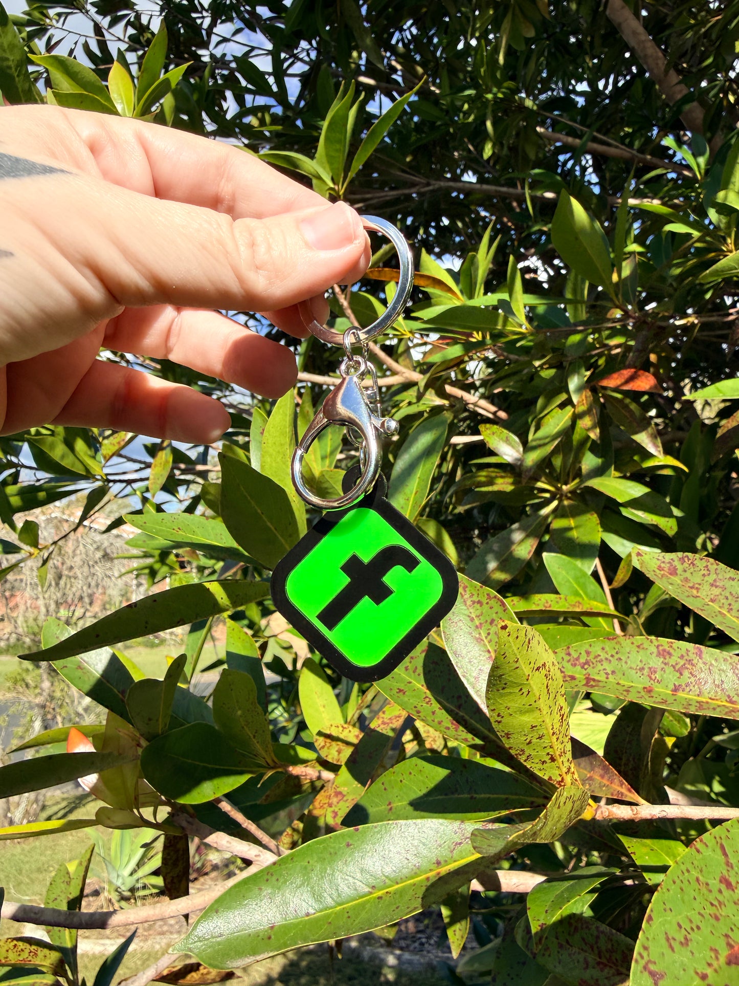 Social media 'Tap & Go' Keyring